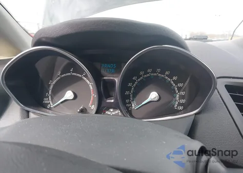 2014 Ford Fiesta Se z USA, uszkodzony, nr VIN 3FADP4BJ9EM226395